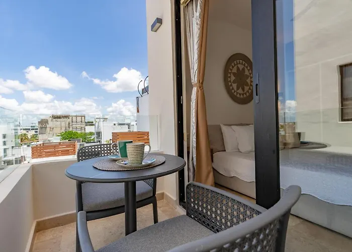 Bahay Steps From The And 5th Ave Appartement Playa del Carmen